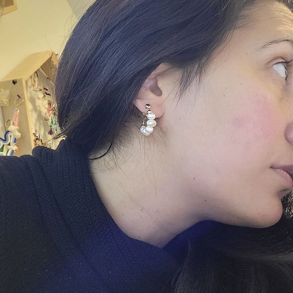 Handmade earrings gold filled and pearls hoops - Picture 4 of 5